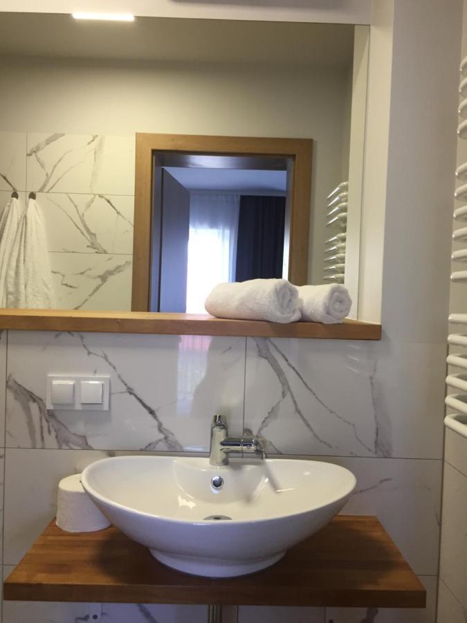 Apartamenty Julia Apartamenty Ozonowane 尤斯托尼莫斯基 外观 照片