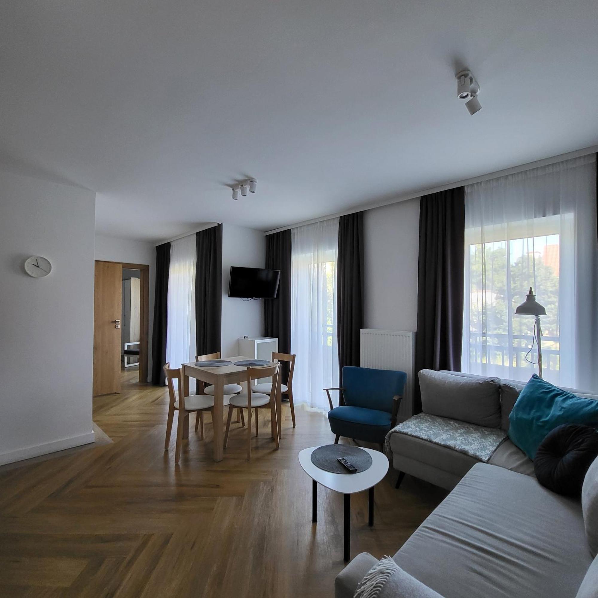 Apartamenty Julia Apartamenty Ozonowane 尤斯托尼莫斯基 外观 照片