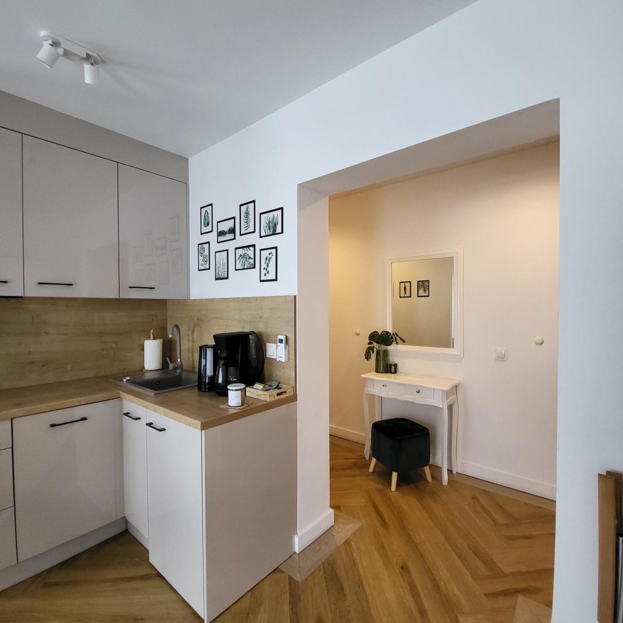 Apartamenty Julia Apartamenty Ozonowane 尤斯托尼莫斯基 外观 照片