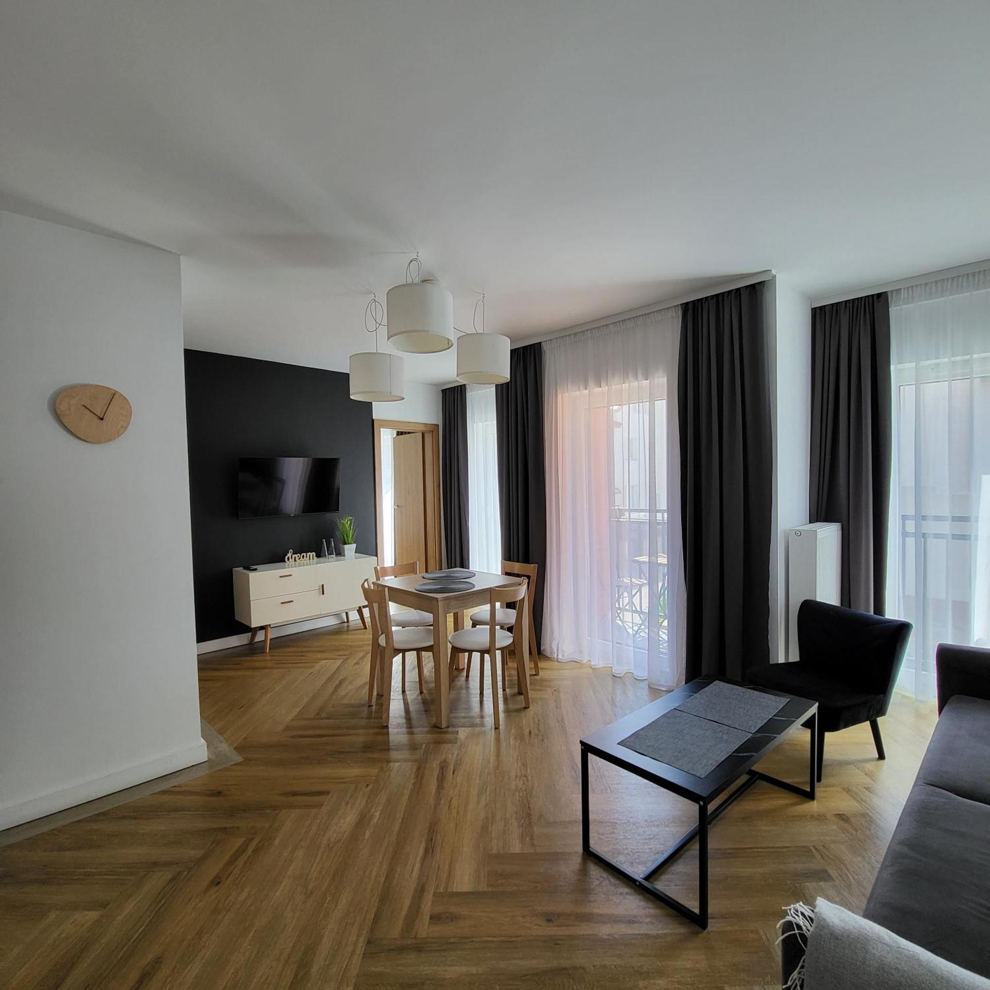 Apartamenty Julia Apartamenty Ozonowane 尤斯托尼莫斯基 外观 照片